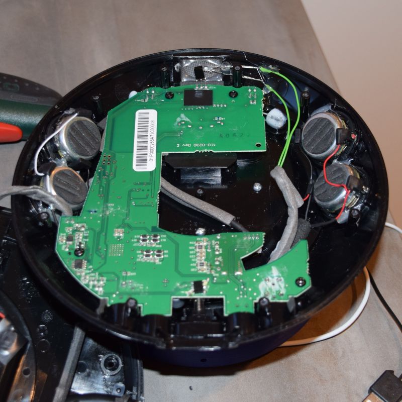 The re-assembled speaker with the IR LED in front of the IR sensor